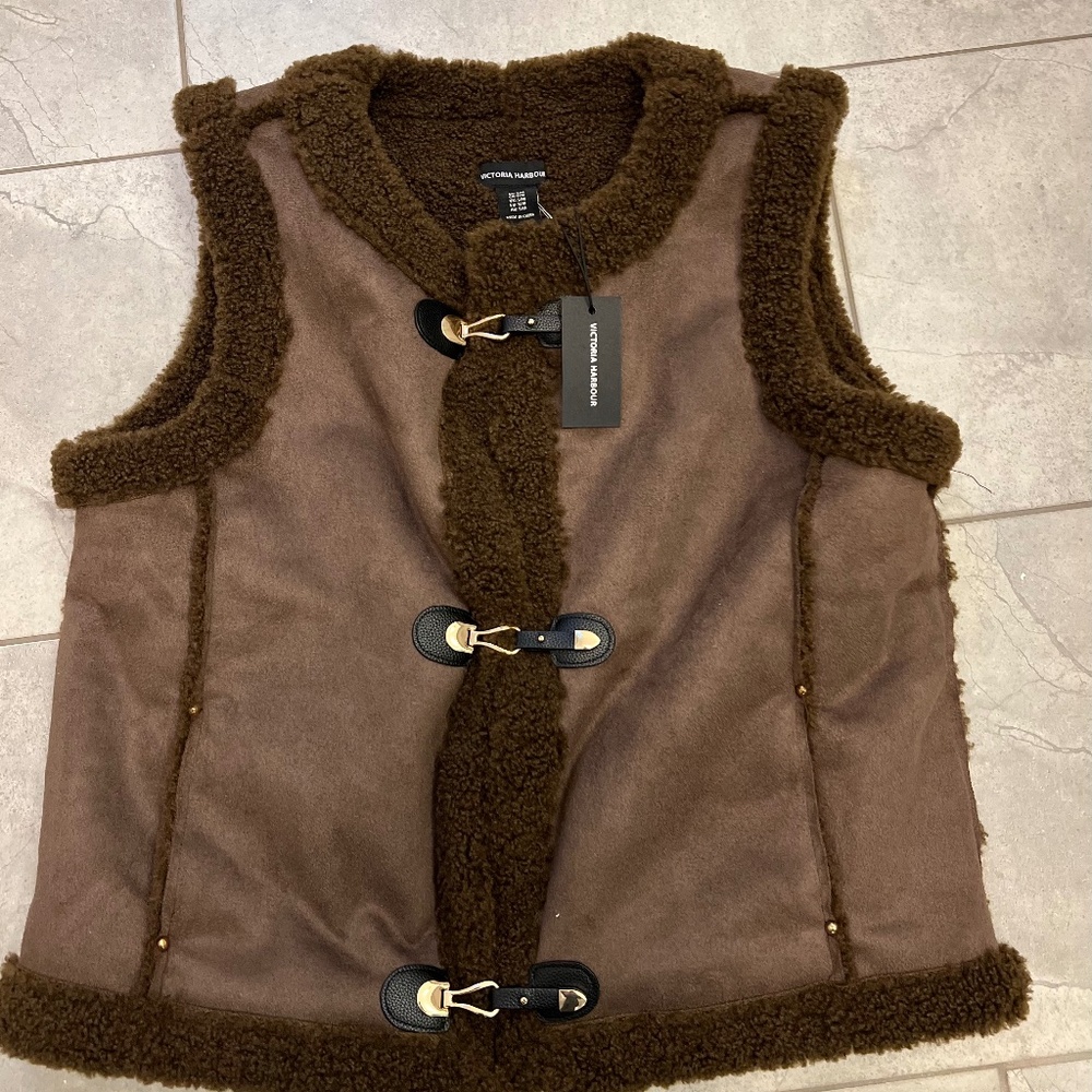 Victoria Harbour brown shearling vest
